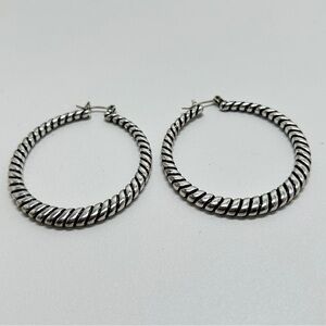 Blue Nile, Sterling Silver Medium Sized Hoop Earrings IOB Hinged Wires